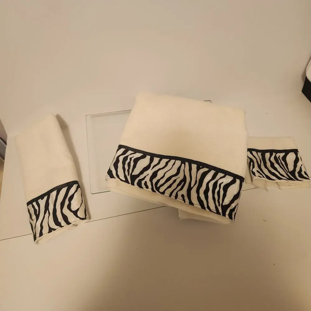 3 Piece Zebra Accented Bathroom Towel set